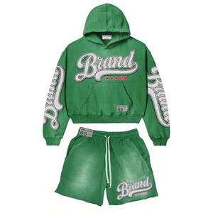 Sudadera con capucha y pantalones cortos con estampado personalizado Sun Fade, estilo moderno con cremallera para uso casual o deportivo, 100% algodón polar, unisex. - Product Image 4