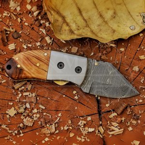 Mini couteau pliant en acier Damas avec manche en bois d'olivier, couteau EDC fait main sur mesure, lame tranchante, couteau de camping en plein air - Product Image 3