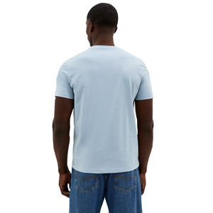 Camiseta de Algodón para Hombre, Corte Regular, Color Azul Claro, Cuello Redondo, Manga Corta, Informal, Transpirable, con Serigrafía Frontal, 150g - Product Image 3