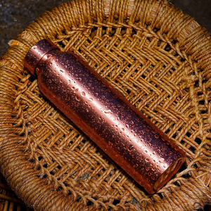 Bouteille d'eau en cuivre merveilleuse pour le sport, le camping et les voyages, qualité standard, best-seller - Product Image 1