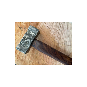 Martillo Vikingo de Acero de Damasco Forjado a Mano con Mango de Madera y Acero, Textura Antideslizante, Herramienta Industrial de Alta Resistencia, Personalizable OEM - Product Image 4