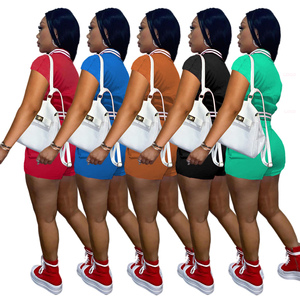 Ensembles d'été pour femmes : Veste et short de sport, ensemble 2 pièces avec veste courte style universitaire - Product Image 2