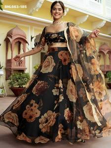 Ensemble Lehenga-Choli et Dupatta en organza aux couleurs étonnantes et imprimé floral numérique, design moderne, fournisseur d'Inde, mode féminine - Product Image 2