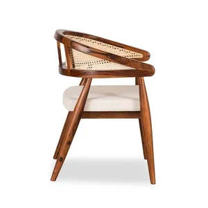 Sillón Vintage de Madera con Respaldo de Mimbre Tejido a Mano y Asiento de Tela Crema, Mueble Elegante para Sala de Estar - Product Image 3