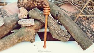 Elegant Wooden Honey Dipper for Dining and <b>Serving</b> - Product Image 3