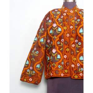 Veste unisexe indienne bohème en coton 100% matelassée et brodée Cotrise, nouveau motif de haute qualité, respirante, écologique, pièce antique - Product Image 2
