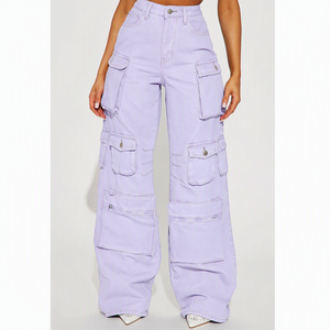 Pantalon cargo noir taille haute pour femme, coupe ample, style utilitaire, longueur intégrale avec plusieurs poches, idéal pour l'automne - Product Image 4