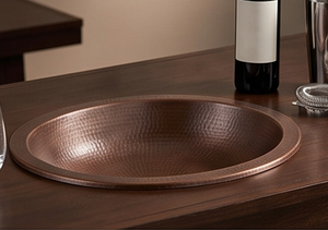 Évier rond élégant en cuivre avec un brillant poli fait à la main durable et idéal pour les salles de bains minimalistes modernes - Product Image 3