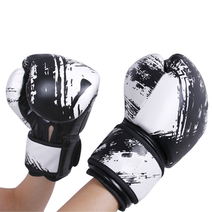 Gants de boxe en cuir synthétique de haute qualité avec sangle de poignet sécurisée pour l'entraînement des jeunes et des adultes et les séances d'entraînement quotidiennes - Product Image 4
