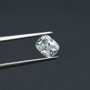 Proveedor de Anillos de Compromiso de Joyería Fina con Diamante Cultivado en Laboratorio CVD, Certificado IGI, Corte Excelente, Forma Cuadrada de 2 Quilates, LEDPO - Product Image 6