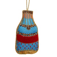 Décorations de Noël Artisanales Écologiques en Tissu Velours et Satin Brodé Personnalisées avec des Motifs de Chameaux et Rennes