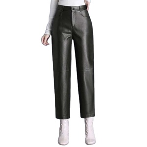 Pantalones de cuero PU de alta calidad 2024 para mujer, pantalones pitillo cálidos hasta el tobillo con cintura elástica, lona elegante para Otoño Invierno - Product Image 1