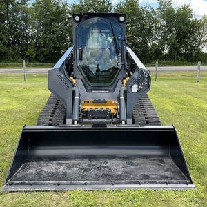 Minicargadora Compacta de Alto Rendimiento John Deere 317G con Motor de Alta Capacidad y Rodamientos de Alta Resistencia, Modelo Core Austria - Product Image 2