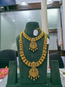 ชุดเครื่องประดับเจ้าสาวโบราณทองคำแท้ 22K แบบโบราณ ประกอบด้วยสร้อยคอยาวแบบราณีฮาร์ พร้อมจี้รูปพระลักษมี สำหรับงานแต่งงานแบบอินเดีย - Product Image 3