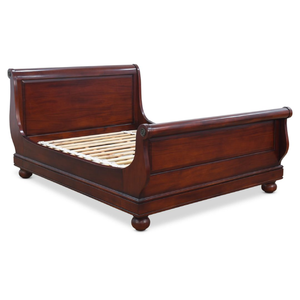 Cama de Estilo Francés Tradicional con Cabecero de Madera de Caoba y Patas Decoradas - Product Image 1