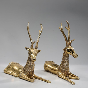 Paire de figurines de cerfs en laiton de luxe, sculpture de cerf couché, statue de faune en métal artisanale, élégante décoration d'intérieur, ornement de table - Product Image 5