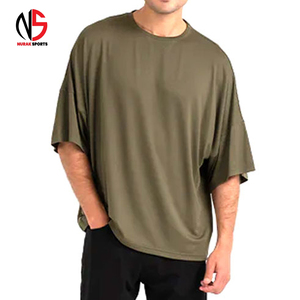 เสื้อยืดแขนสั้นผู้ชายทรงโอเวอร์ไซส์ สีเขียวมะกอก คอโอ ทรงหลวม สีพื้น ไหล่ตก ทรงปกติ ความยาวปกติ ผ้าฝ้าย 100% - Product Image 6