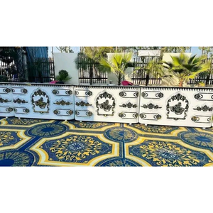 Diseño moderno con motivos grabados y encimera con acabado blanco - Product Image 1