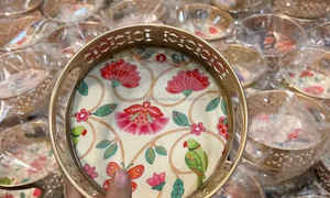 Juego de bandejas pichwai doradas para regalar bandejas decorativas para festivales juego de bandejas Pooja - Product Image 4