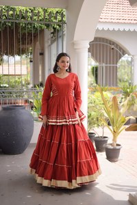Ensemble haut peplum et lehenga en coton Cora pour femme, avec travail en dentelle Gota Patti, jupe évasée à volants de 12 mètres, tenue traditionnelle festive pour mariage - Product Image 4
