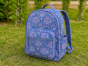 Mochila acolchada de algodón con estampado floral, hecha a mano, para viajes, escuela, uso diario, para mujeres y niñas. - Product Image 6