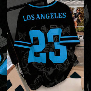 เสื้อฟุตบอลตาข่ายสีดำน้ำเงินพิมพ์ลายผีเสื้อทรงโอเวอร์ไซส์คุณภาพพรีเมียมสั่งทำพิเศษ เสื้อยืดสตรีทแวร์สำหรับทุกเพศทุกวัย ขายส่งแบบ OEM - Product Image 2