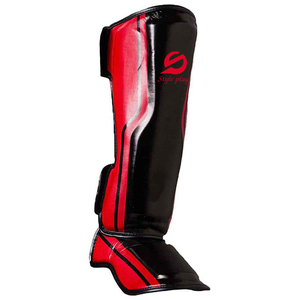 Protège-tibias personnalisés professionnels, durables, souples, légers et écologiques pour le kickboxing et le Muay Thai, en cuir PU, avec protection du tibia et du cou-de-pied - Product Image 4
