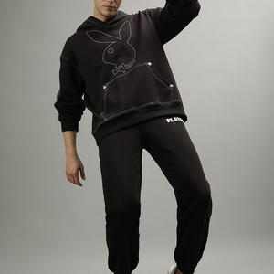 Sweat-shirt à capuche surdimensionné noir personnalisé pour homme avec surpiqûres contrastées et poche kangourou, style streetwear - Product Image 5