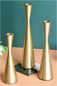 Elegante candelabro de aluminio, duradero, ecológico, decoración navideña a precio económico. - Product Image 2