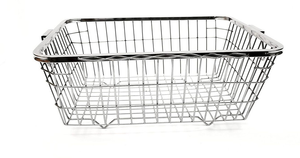 Panier de rangement rectangulaire en fil d'acier inoxydable avec poignées, organisateur moderne en métal pour comptoirs de cuisine - Product Image 3