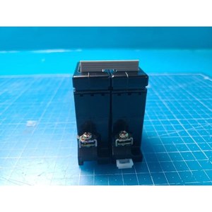 Protecteur de circuit Fuji CP32D CP32D 20A, utilisé comme pièce détachée pour équipement semi-conducteur d'époque - Product Image 5