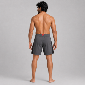 Shorts MMA haute performance conçus avec un tissu léger, une coupe flexible et des coutures durables pour l'entraînement professionnel. - Product Image 2