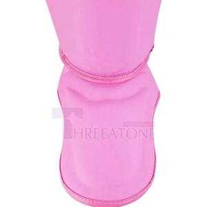 Protège-tibias en cuir confortable avec protection en mousse EVA souple pour le sport - Léger et écologique, coussinets de confort supplémentaires - Product Image 4