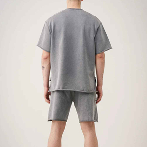 Conjunto de Camiseta y Pantalones Cortos para Hombre, Diseño Veraniego con Lavado Ácido, Alta Calidad OEM, Logotipo y Diseño Personalizados - Product Image 3