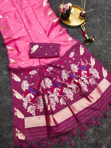Sari Tradicional Indio de Seda Khadi con Bordado y Lentejuelas, Elegante Vestido Étnico para Novias y Bodas - Product Image 5