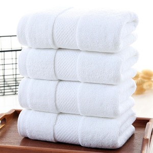 Serviette de toilette en coton pur de qualité commerciale, blanche, 550 GSM, douce, épaisse, en tissu éponge, pour hôtels, complexes hôteliers, restaurants, hôpitaux - Product Image 1