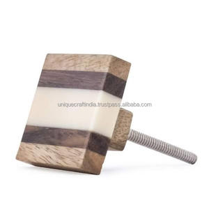 Boutons et poignées en bois et en résine Élégant artisanat durable et unique pour des intérieurs sophistiqués - Product Image 5