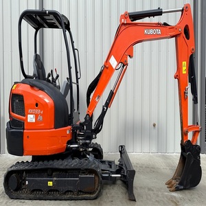 Mini-excavatrice sur chenilles hydraulique KX033-4 de 3,5 tonnes en bon état, poids de 550 kg, 2001-4000 heures d'utilisation, utilisée pour le modèle U35. - Product Image 3