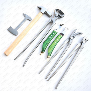 เครื่องมือตัดแต่ง Farrier กับอุปกรณ์ตัดแต่งกีบค้อนสำหรับงานหนักสำหรับการขัดรองเท้าแซด - Product Image 5