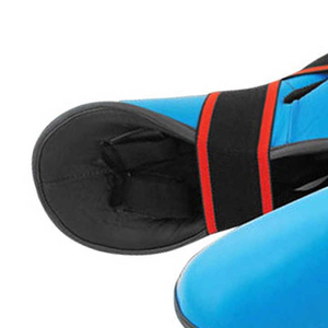 Chaussures de boxe en cuir bleu avec sangles noires et rouges, fermeture à lacets, respirantes, flexibles, chaussures d'entraînement - Product Image 5