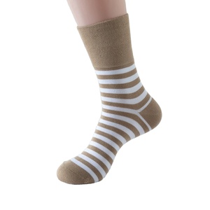 ODM Stripe Cotton Bamboo Calcetines Casual Wear Crew Longitud para Hombres Mujeres JZVINA Calcetines Fabricante Pedido a granel - Product Image 1