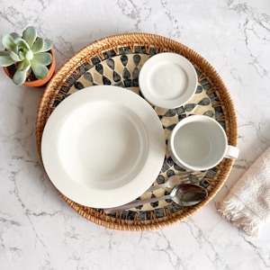 Nouvel arrivage : Plateau de rangement en nacre et rotin pour les collations de mariage, le bureau et la salle de bain – Durable et compatible lave-vaisselle - Product Image 2