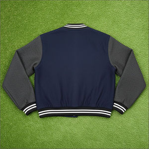 Chaqueta de Invierno Transpirable de Primera Calidad, Ajustable y a Precio Accesible, en Diferentes Colores, Hecha en Pakistán - Product Image 2