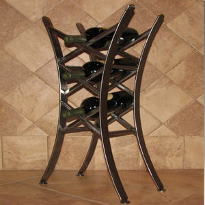 Porte-vin en métal industriel pour table, capable de contenir trois bouteilles horizontalement, disponible à prix de gros. - Product Image 4