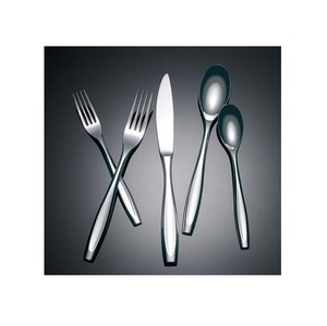 Couverts en métal artistiques pour une présentation hôtelière raffinée, conçus pour célébrer les réunions familiales élégantes et le confort à table. - Product Image 6