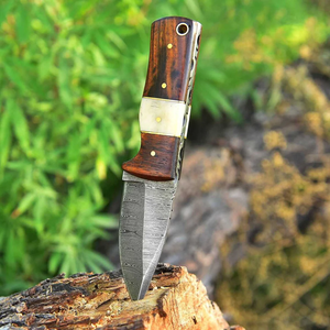 Cuchillo de caza hecho a mano de acero de Damasco con mango de palisandro y hueso, hoja de 6.25 pulgadas con punta caída, cuchillo para desollar. - Product Image 5
