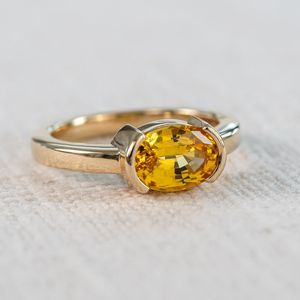 Bague de fiançailles ovale en saphir jaune, demi-sertie, en platine, argent sterling 925, plaqué or 14 carats, certifiée IGI, luxe personnalisable - Product Image 4