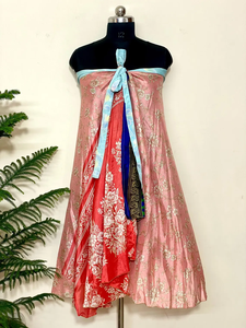 Vestido Cruzado Infinito |   Maxi Convertible Estilo Boho |   Vestido de Dama de Honor |   Conjunto de Ropa para Invitados de Boda, Reversible, con Estampado Floral, de Seda Reciclada - Product Image 3