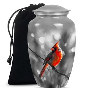 Grande urne funéraire noire avec motif loup blanc dans la forêt, urne commémorative pour adulte, récipient de stockage des cendres, urne classique faite à la main - Product Image 4