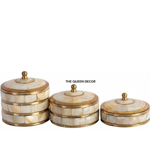 Recipientes Metálicos Resistentes con Tapas Seguras, Ideales para Cocinas Domésticas, Restaurantes, Cafeterías y Uso en Servicios de Alimentos - Product Image 4